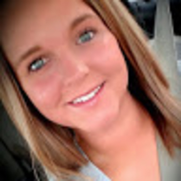 Meet your Posher, Karla - Picture 1 of 1